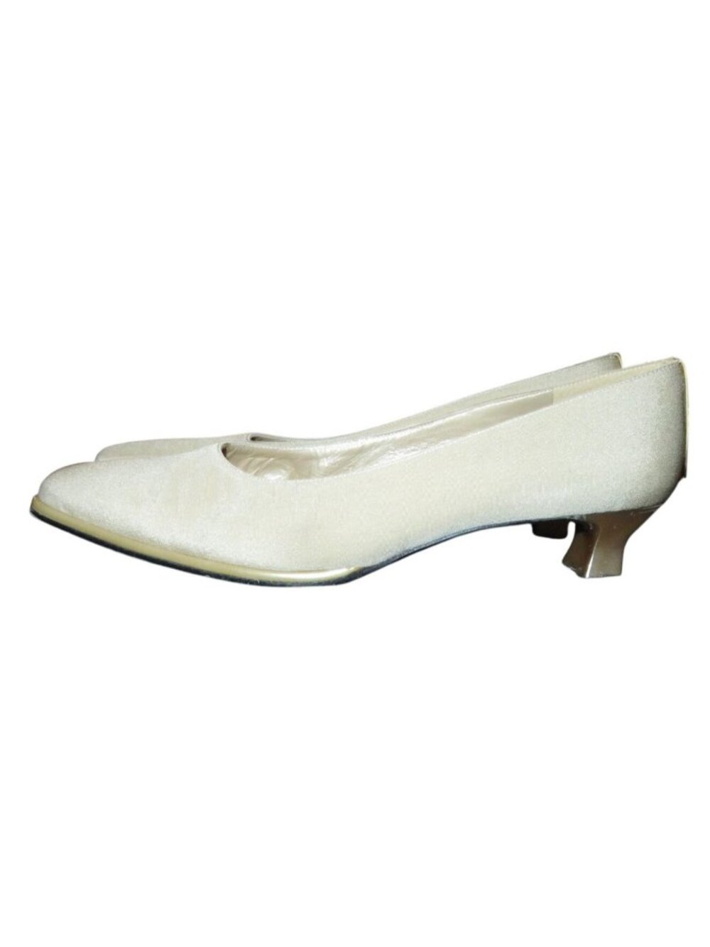 Stewart Weitzman italian Leather square toed block kitten heeled pumps Cream 7
